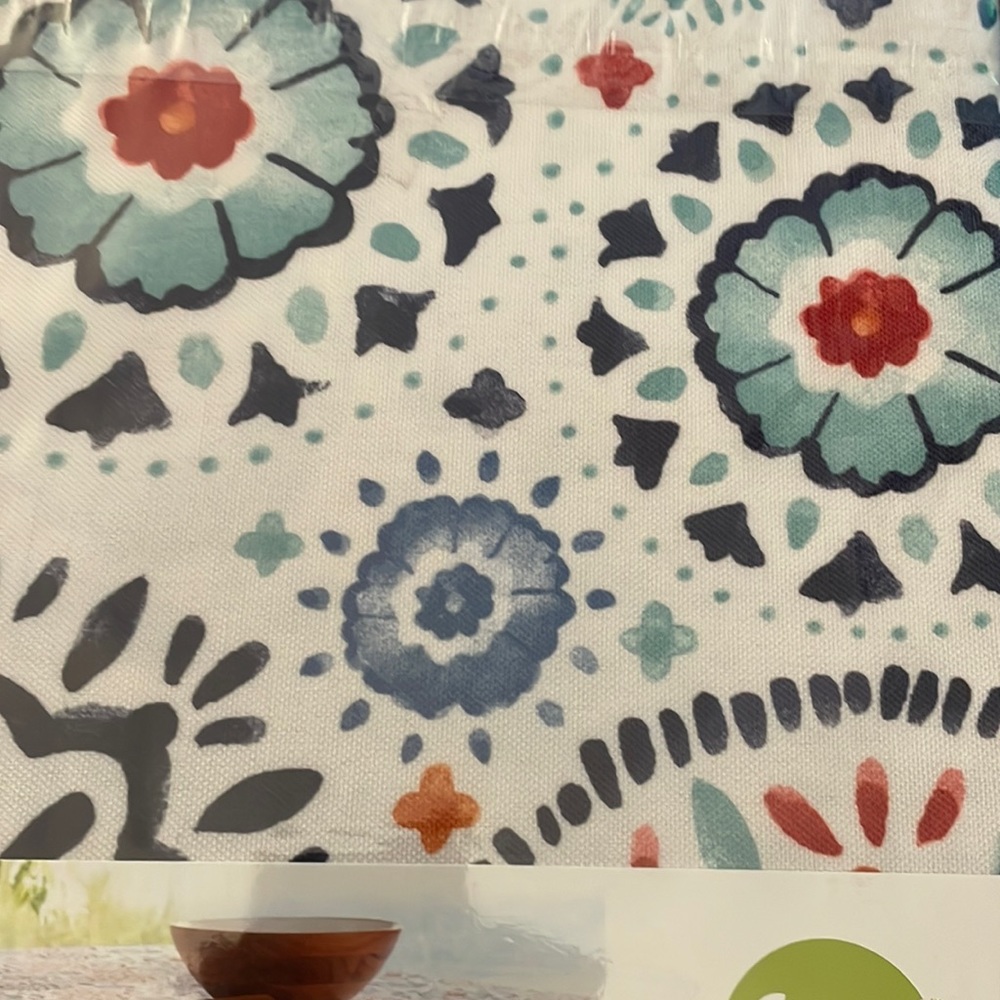 NWT Tablecloth